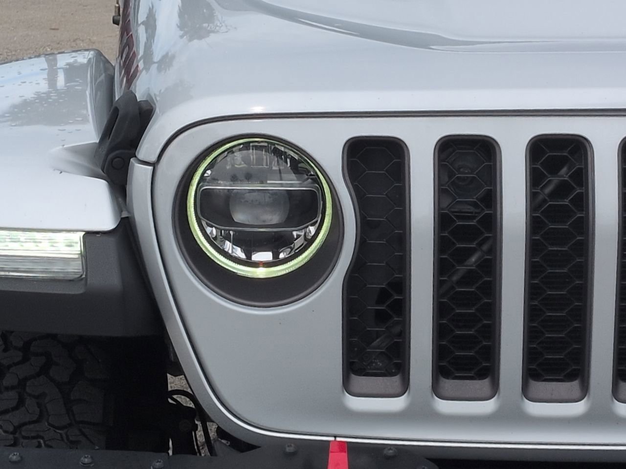 Used 2022 Jeep Gladiator Rubicon w/ LED Lighting Group AWD/4WD image 9