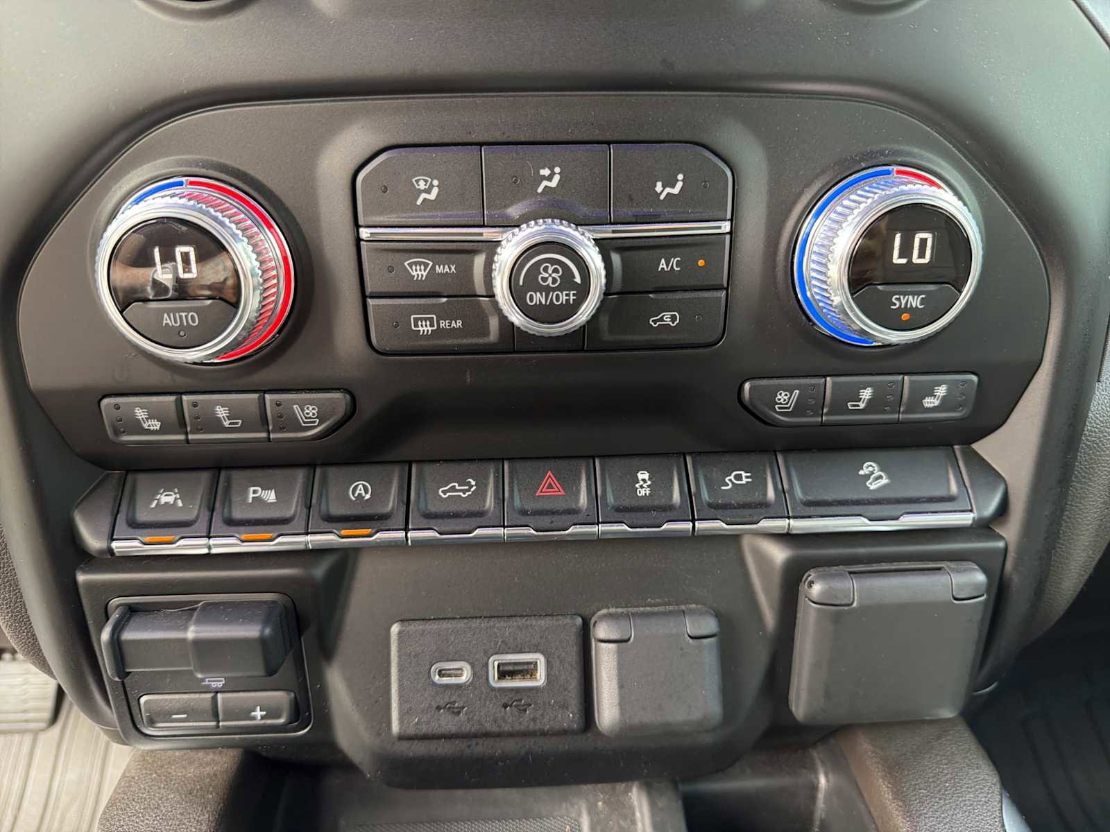 Used 2020 GMC Sierra 1500 SLT w/ SLT Premium Plus Package image 7