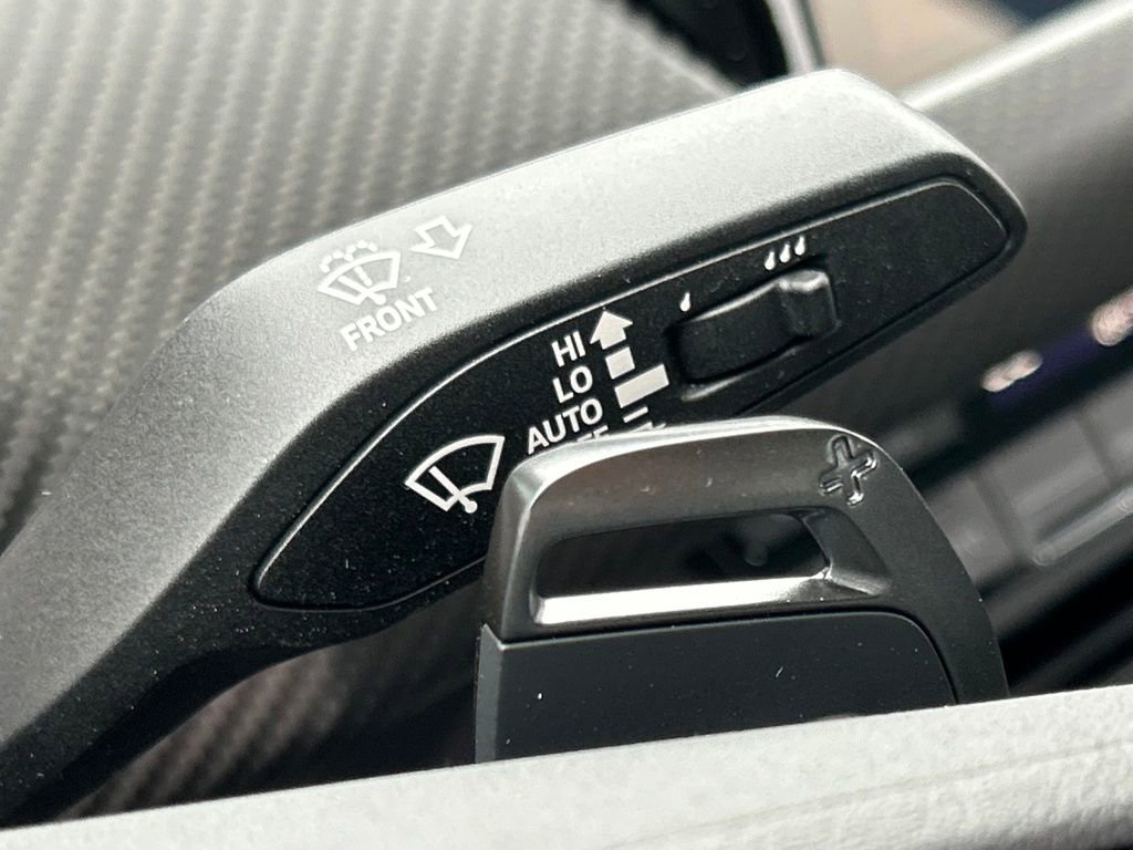 New 2026 Audi RS e-tron GT Base image 26