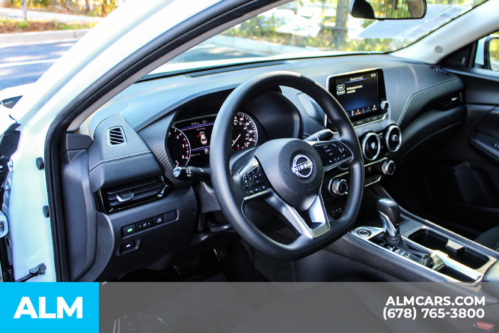 Used 2024 Nissan Sentra SV FWD image 27