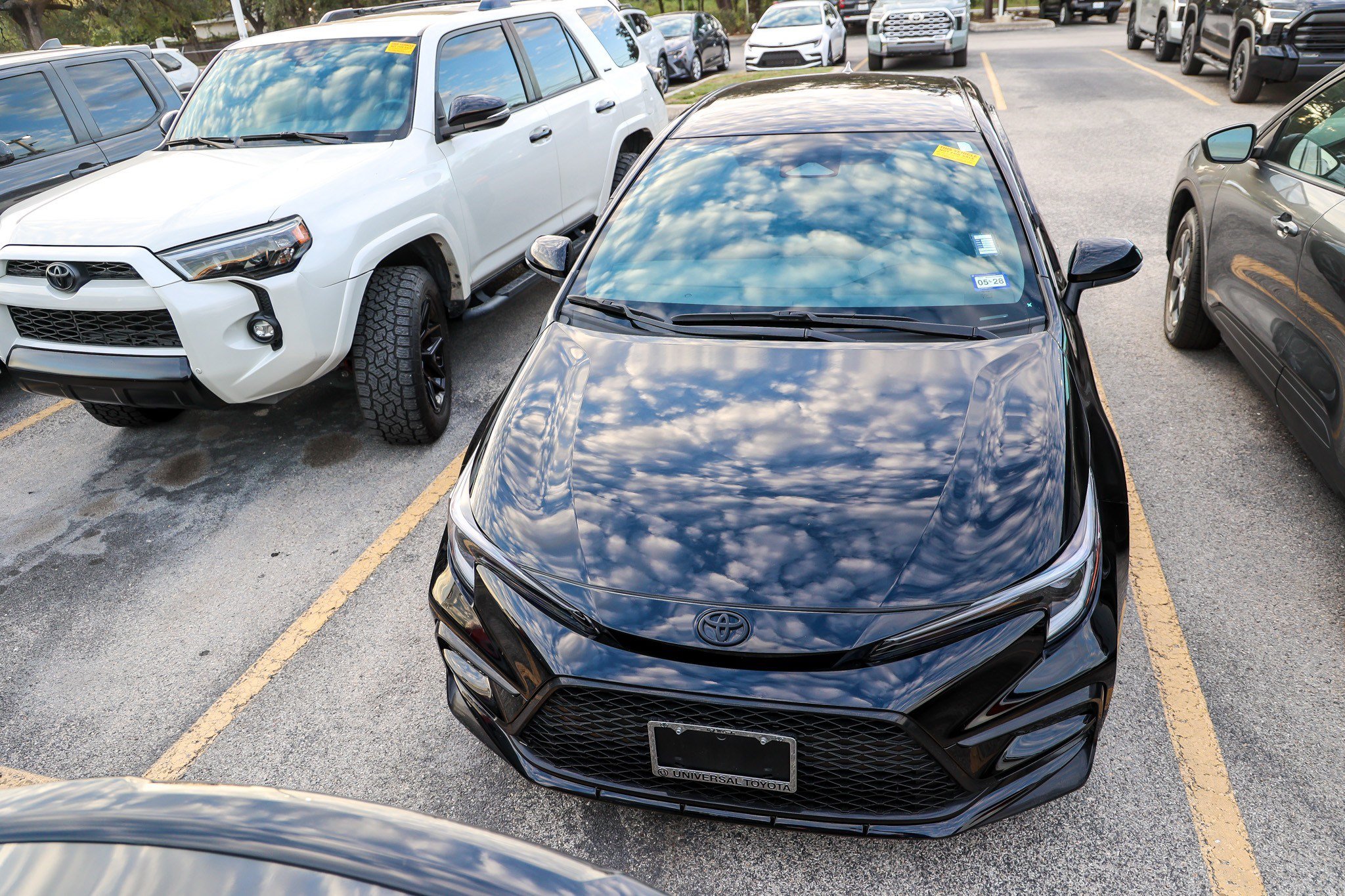 Used 2026 Toyota Corolla SE FWD image 4