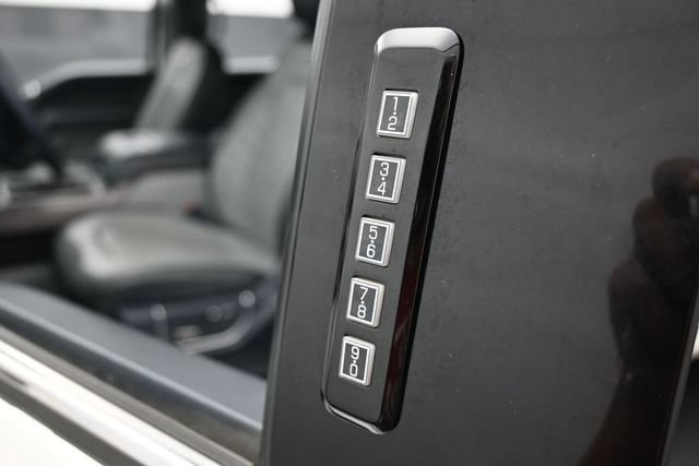 Certified 2022 Ford F250 Limited AWD/4WD image 10