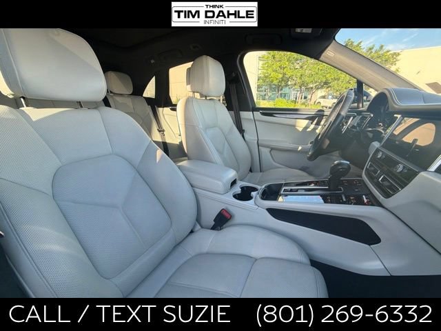 Used 2022 Porsche Macan AWD/4WD image 20