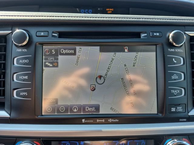 Used 2019 Toyota Highlander XLE AWD/4WD image 21