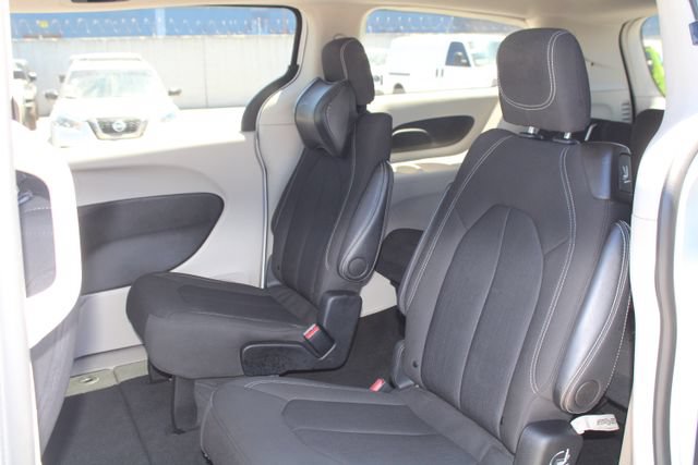Used 2024 Chrysler Voyager LX FWD image 39