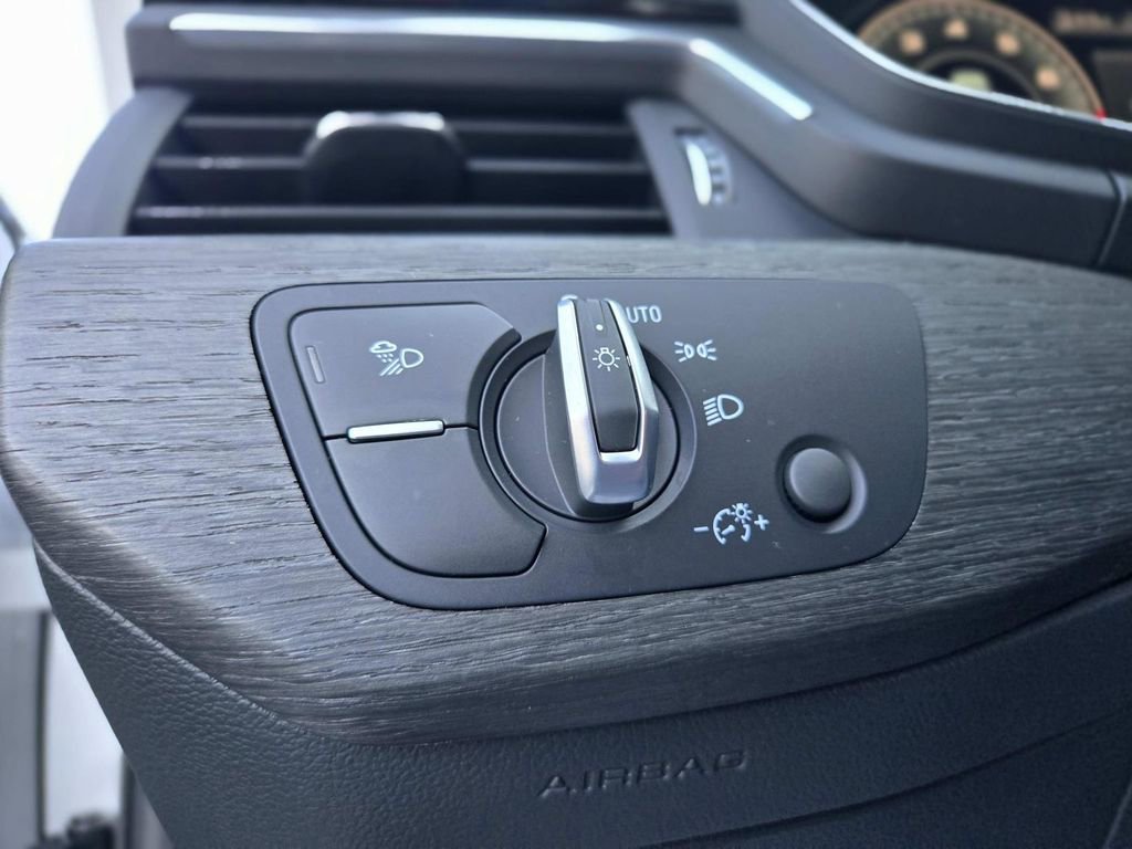 Used 2023 Audi A4 2.0T Premium Plus image 33