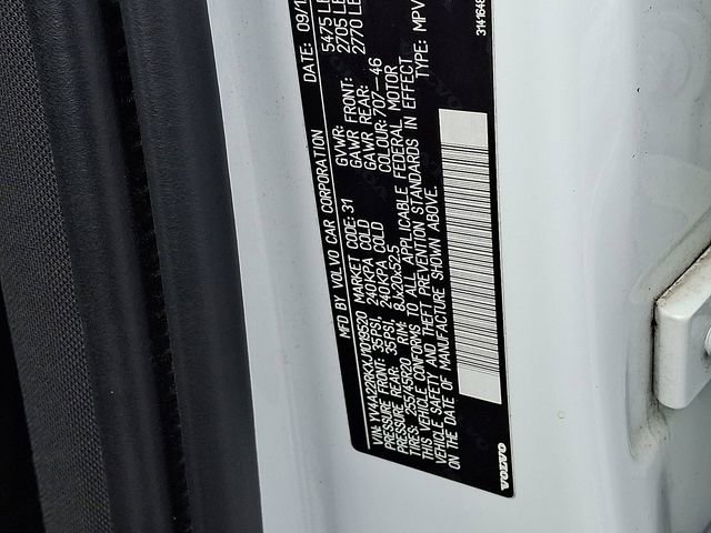 Used 2018 Volvo XC60 T6 Momentum w/ Advanced Package image 27