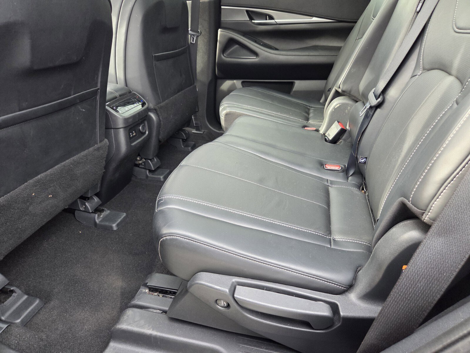 Used 2023 INFINITI QX60 Luxe AWD/4WD image 12