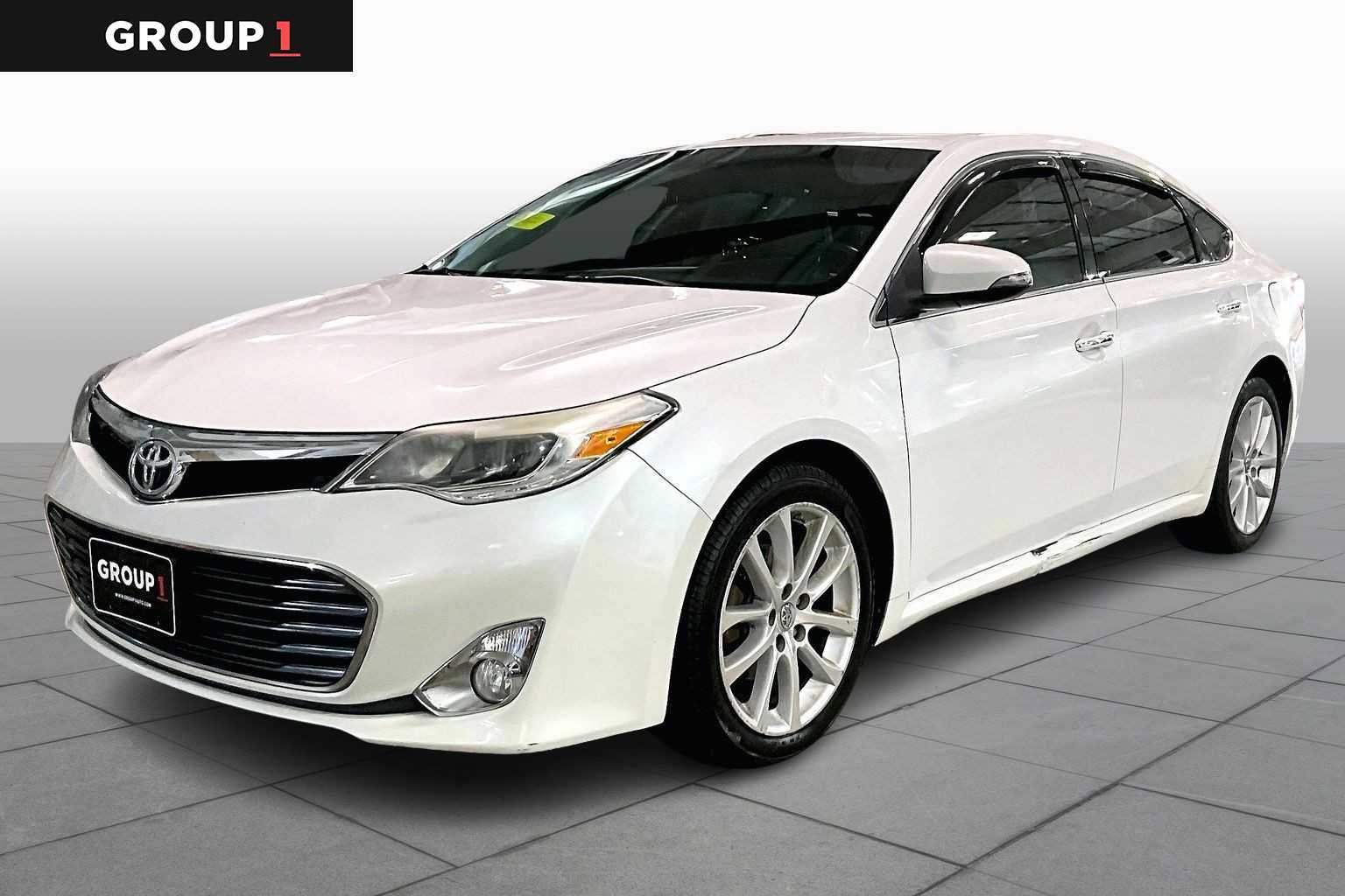Used 2013 Toyota Avalon XLE Touring image 1