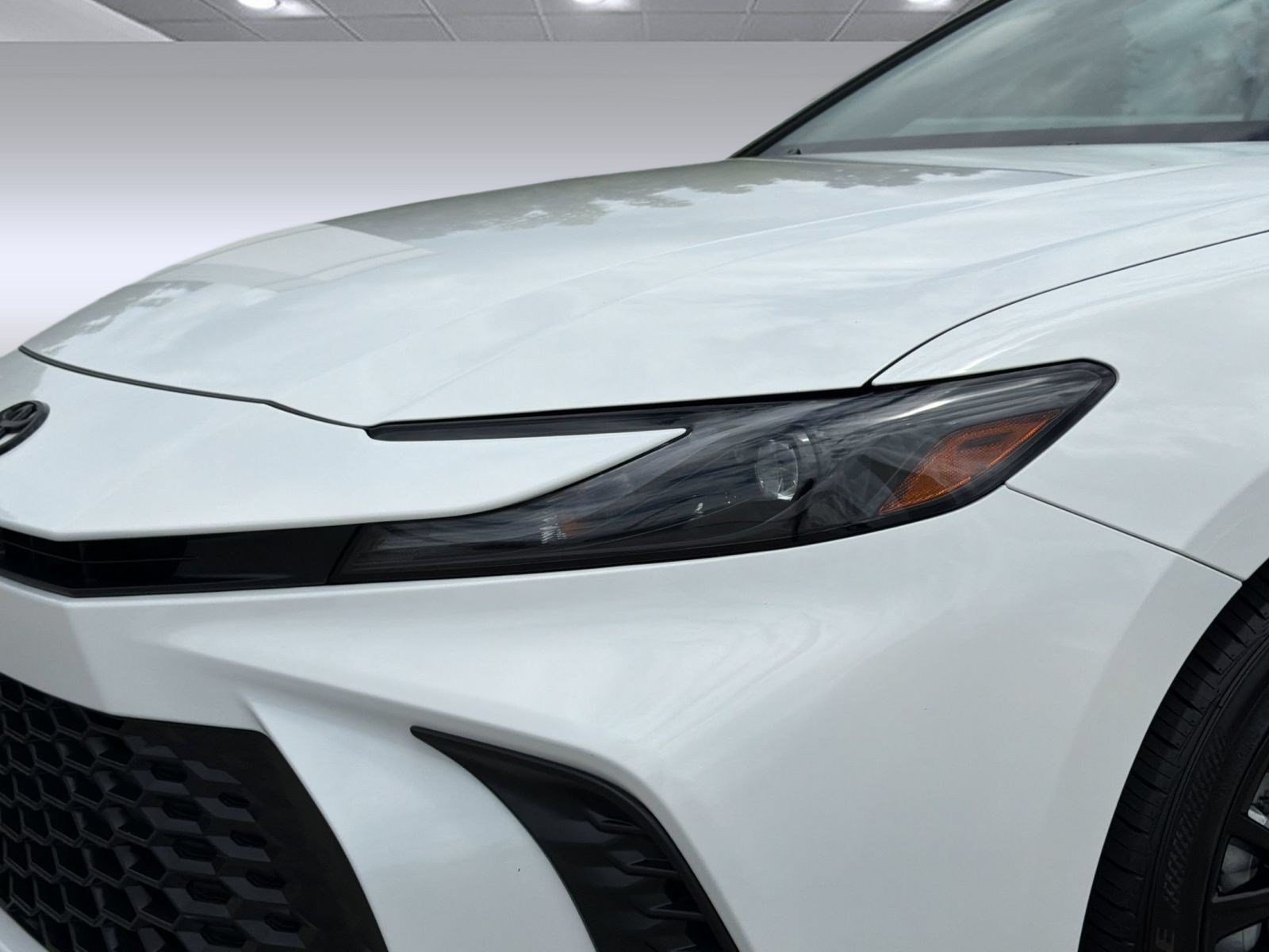 Used 2025 Toyota Camry SE w/ Multimedia Upgrade Package FWD image 11