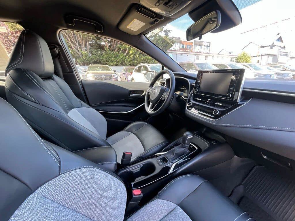 Used 2021 Toyota Corolla XSE FWD image 17