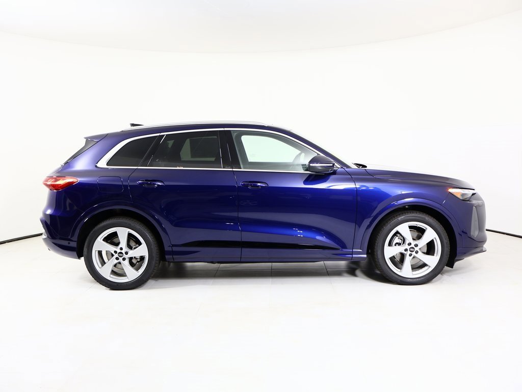 New 2025 Audi Q5 Prestige image 18