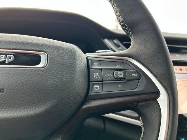 New 2026 Jeep Grand Cherokee Laredo image 38