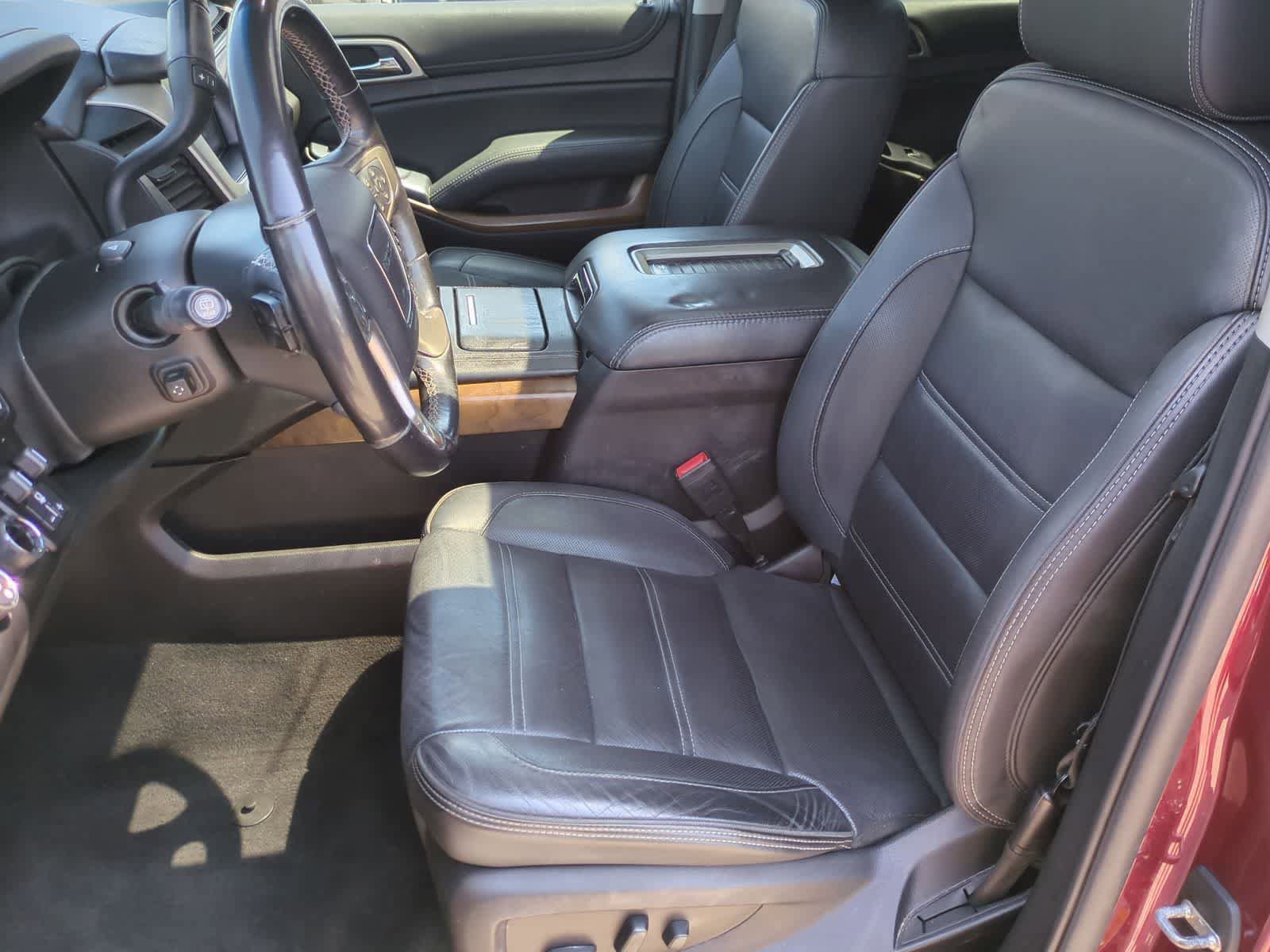 Used 2019 GMC Yukon XL Denali w/ Denali Ultimate Package AWD/4WD image 16