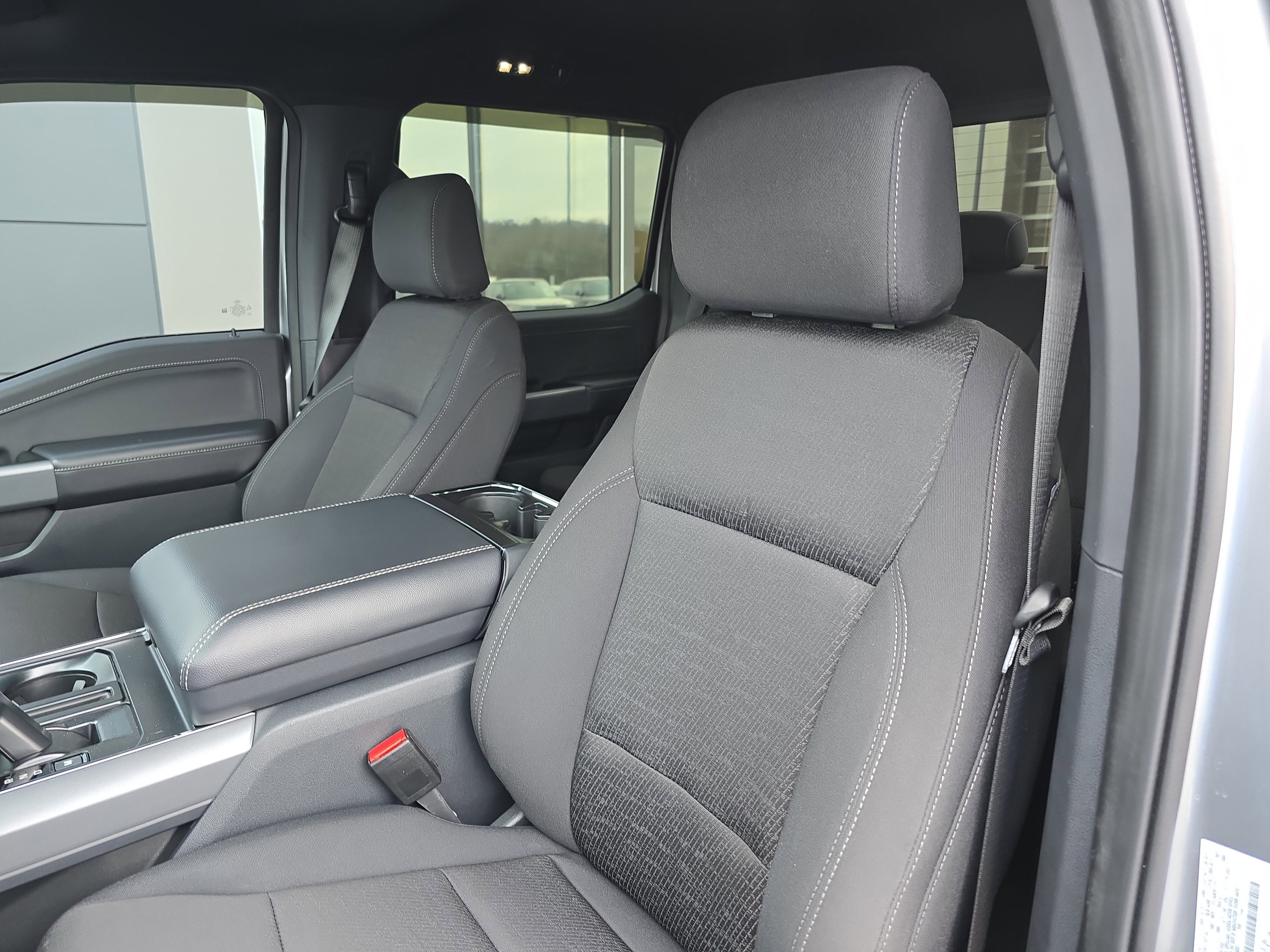 Used 2025 Ford F150 XLT w/ Equipment Group 302A MID image 21