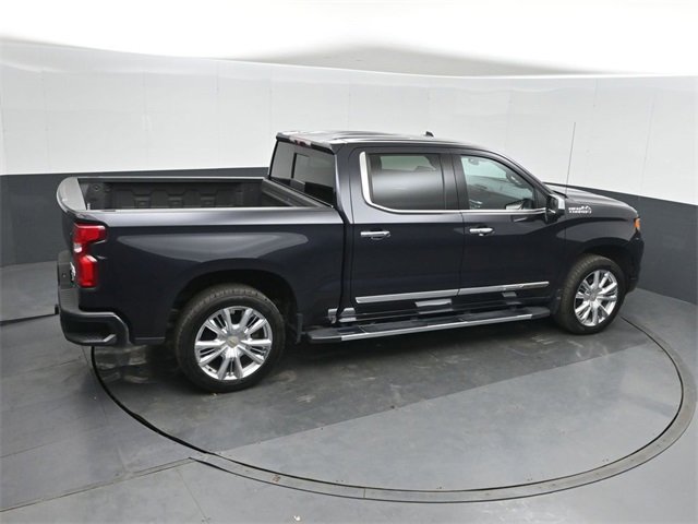Used 2022 Chevrolet Silverado 1500 High Country w/ High Country Premium Package image 29