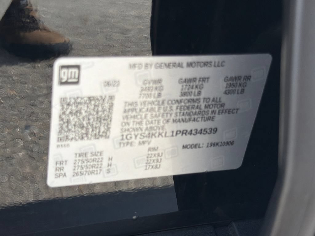 Certified 2023 Cadillac Escalade ESV Premium Luxury w/ LPO, Floor Liner Package AWD/4WD image 32