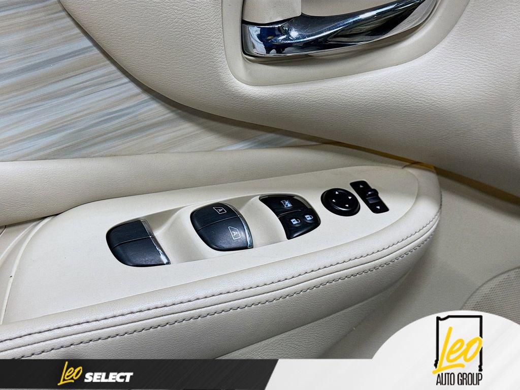 Used 2015 Nissan Murano Platinum w/ Platinum Technology Package image 18