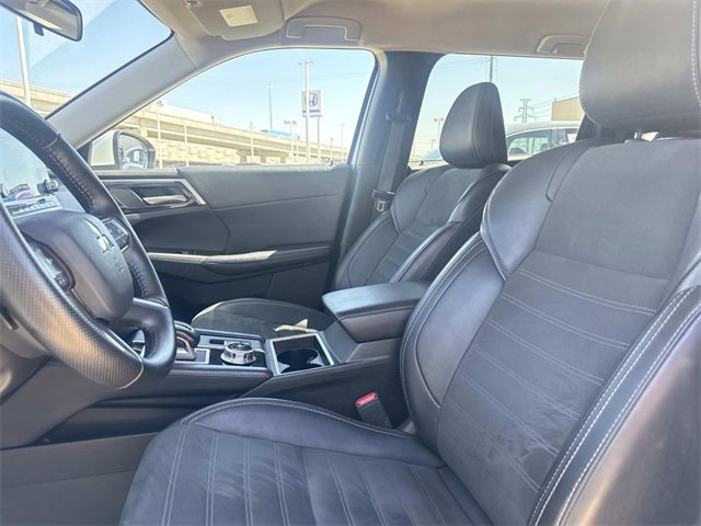 Used 2024 Mitsubishi Outlander SE image 7