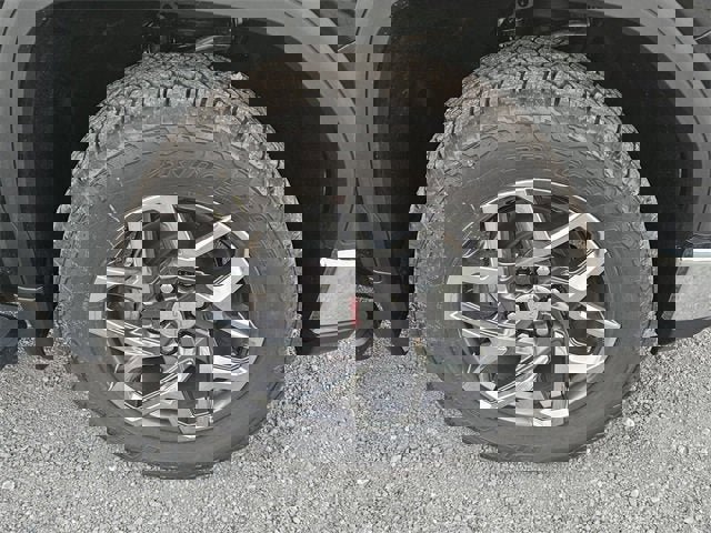 New 2026 GMC Sierra 1500 SLT w/ SLT Premium Plus Package image 16