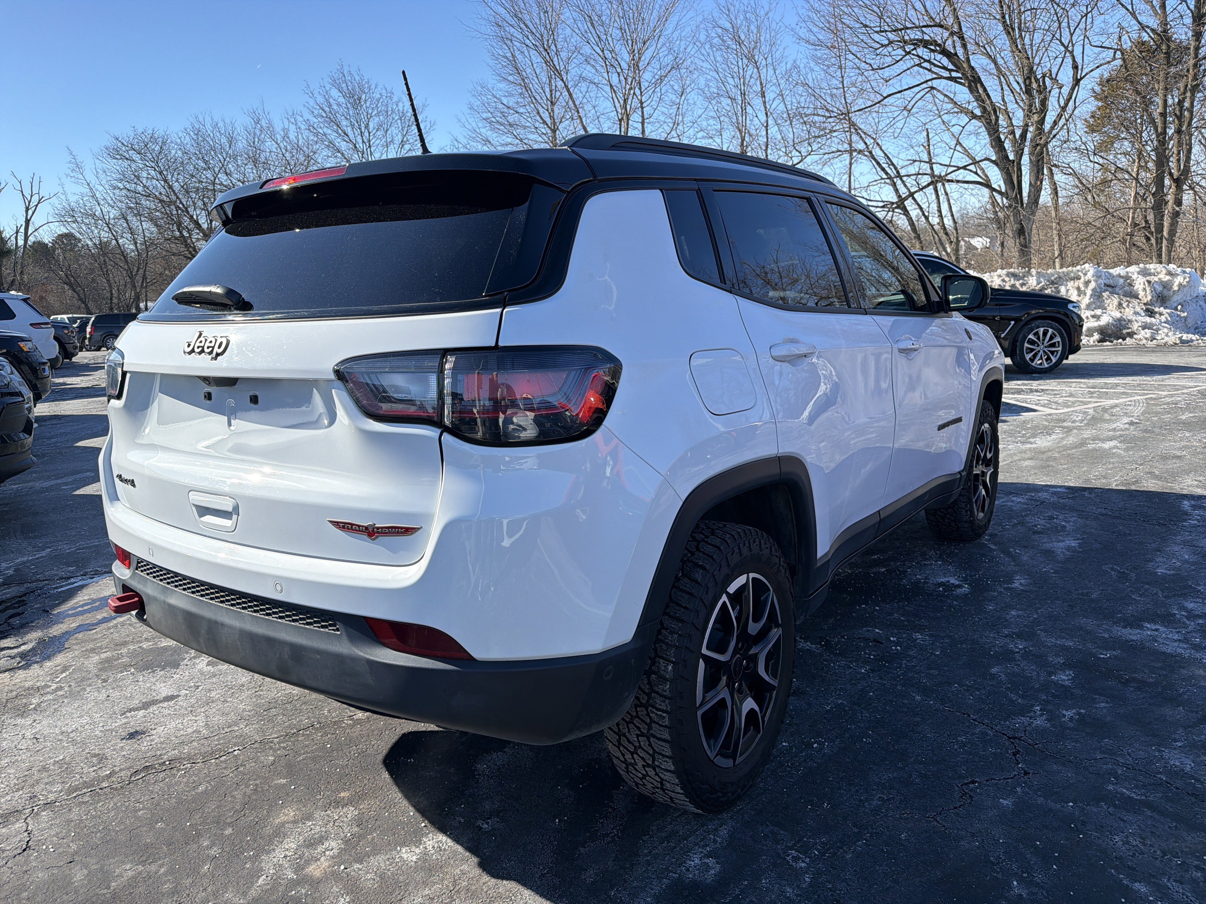 Used 2025 Jeep Compass Trailhawk w/ Trailhawk Elite Group image 7