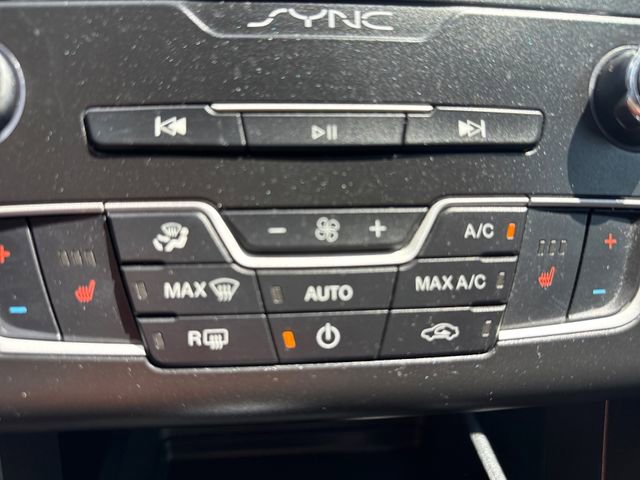 Certified 2019 Ford Fusion SEL FWD image 28