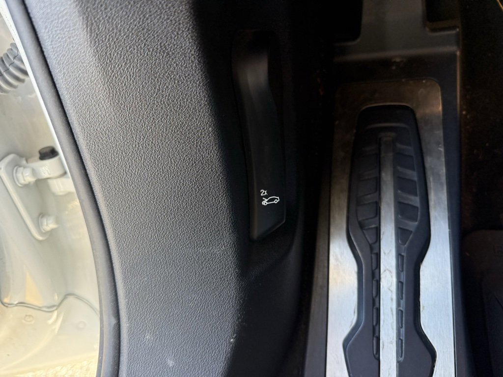 Used 2023 BMW X5 xDrive45e w/ Executive Package image 19