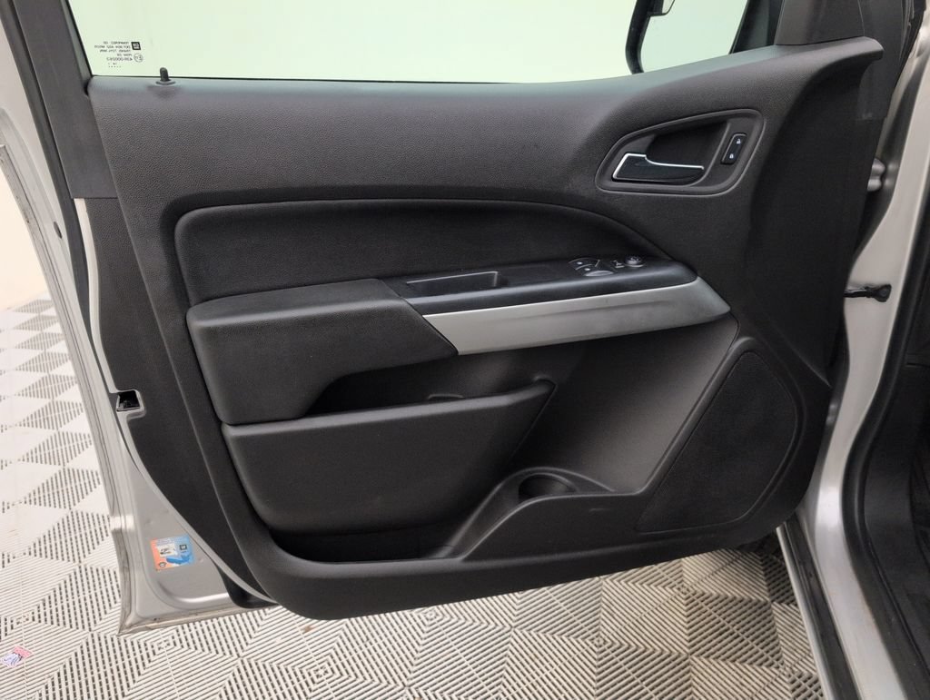 Used 2015 Chevrolet Colorado LT w/ LT Convenience Package AWD/4WD image 30