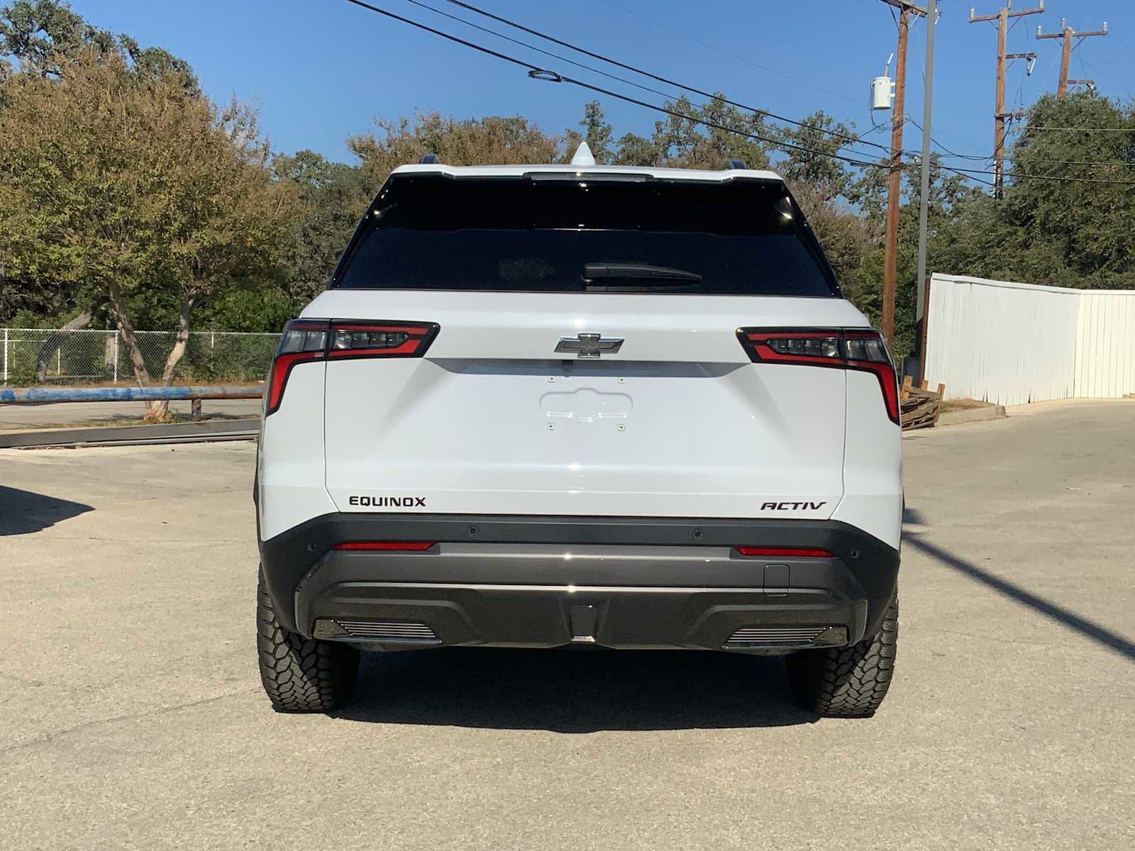 New 2026 Chevrolet Equinox ACTIV image 4