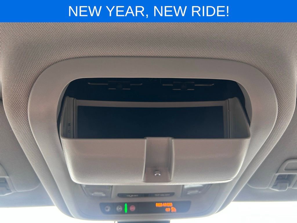 Used 2024 GMC Terrain SLT image 37