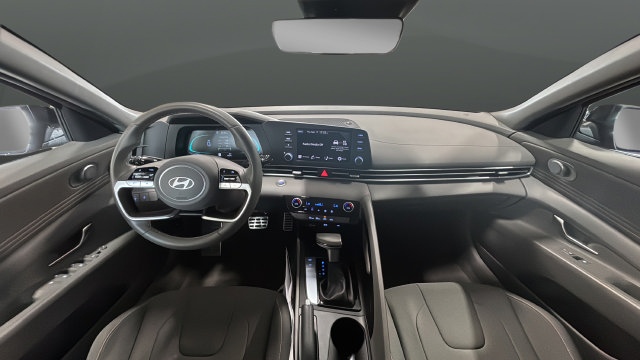 Certified 2025 Hyundai Elantra Sport FWD image 11
