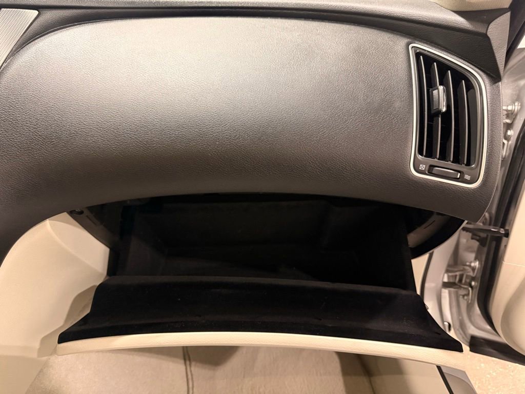 Used 2014 INFINITI Q50 Premium w/ Navigation Package image 29