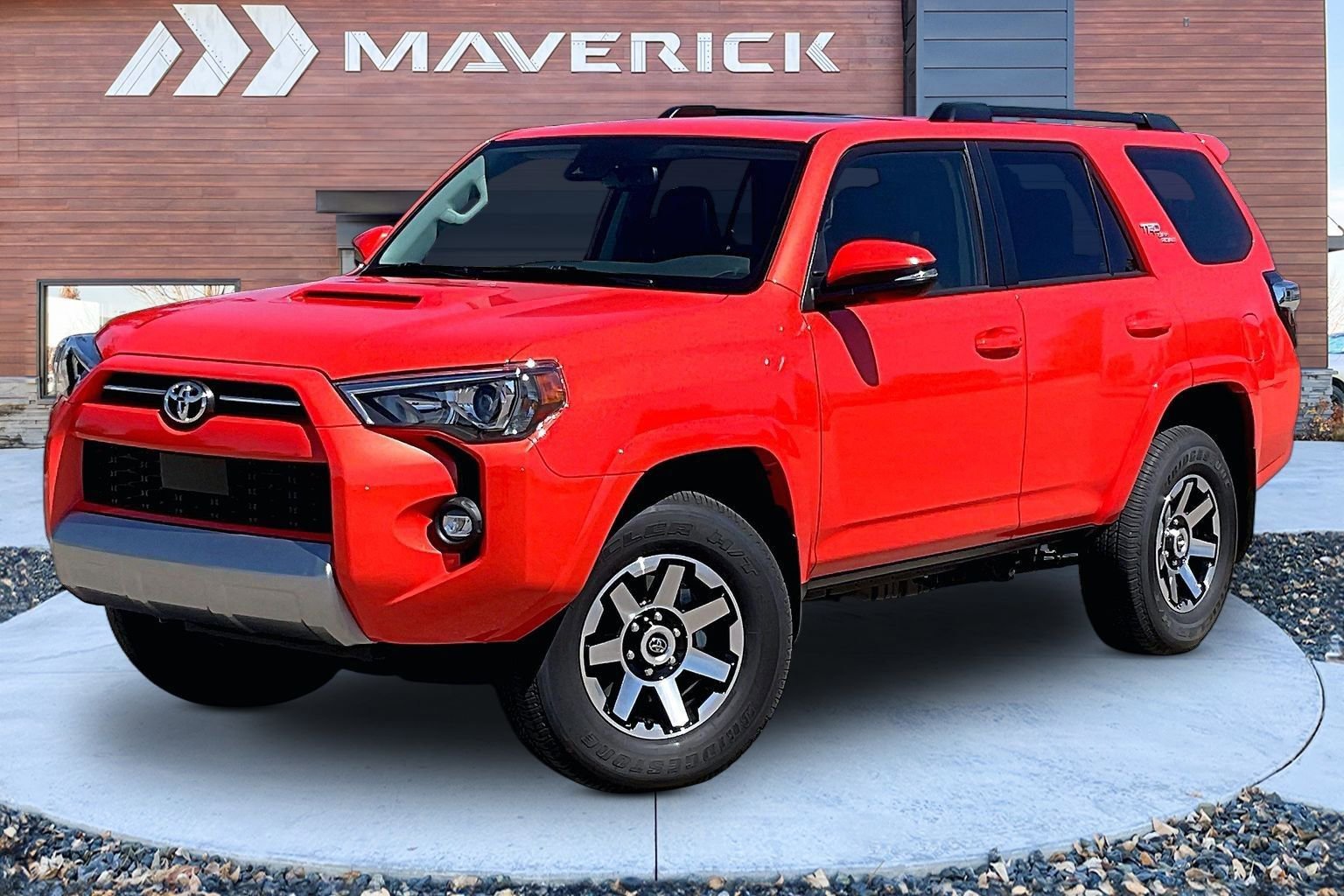 Used 2024 Toyota 4Runner TRD Off-Road Premium w/ Moonroof Package AWD/4WD image 3