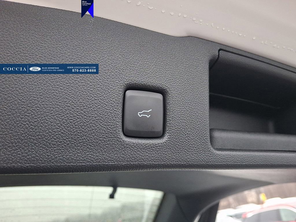 Certified 2022 Ford Escape SEL image 30