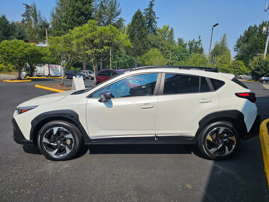 Used 2024 Subaru Crosstrek 2.5i Limited w/ Crosstrek Mirror Package AWD/4WD image 4