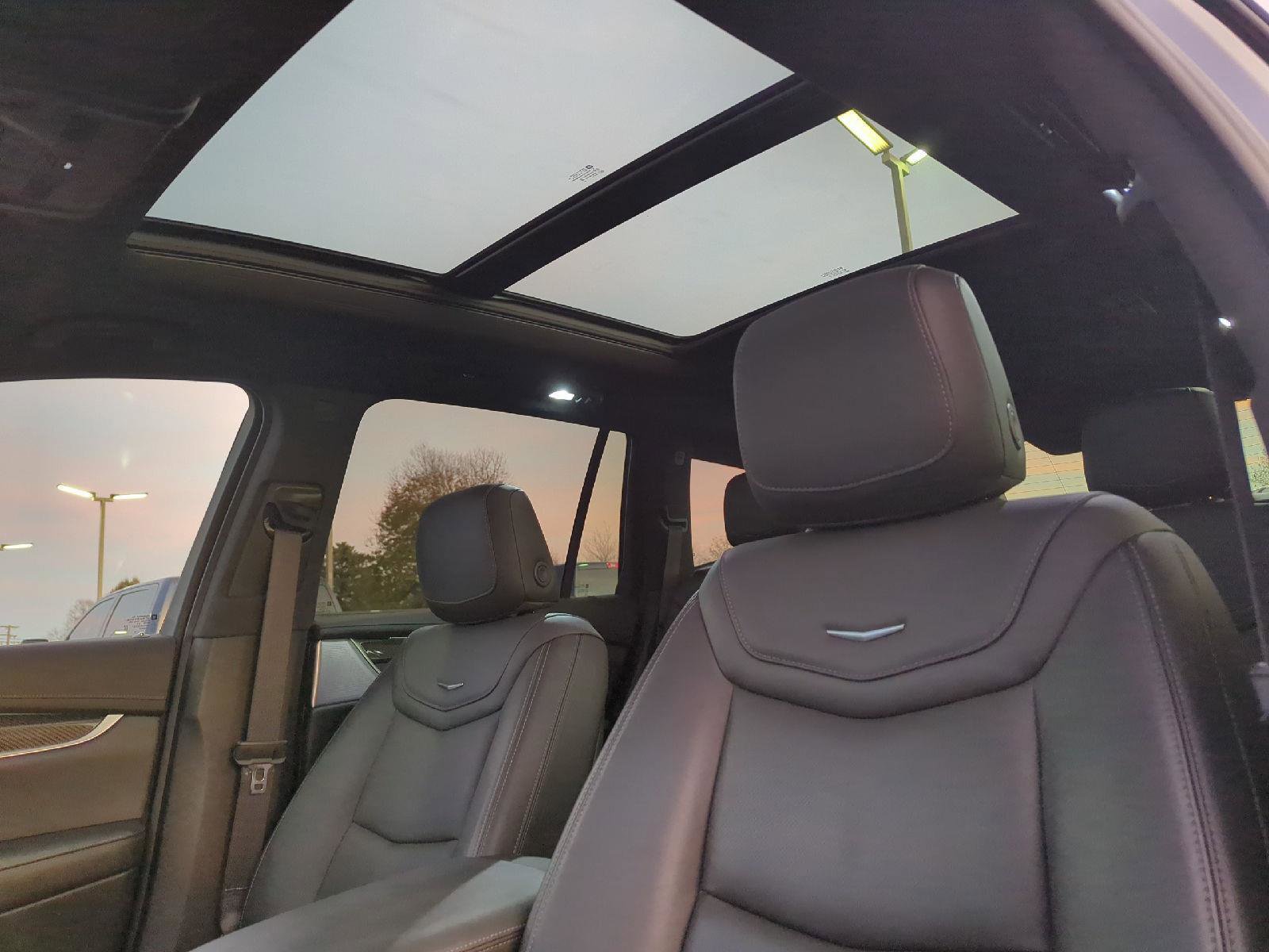 Used 2023 Cadillac XT6 Sport image 33