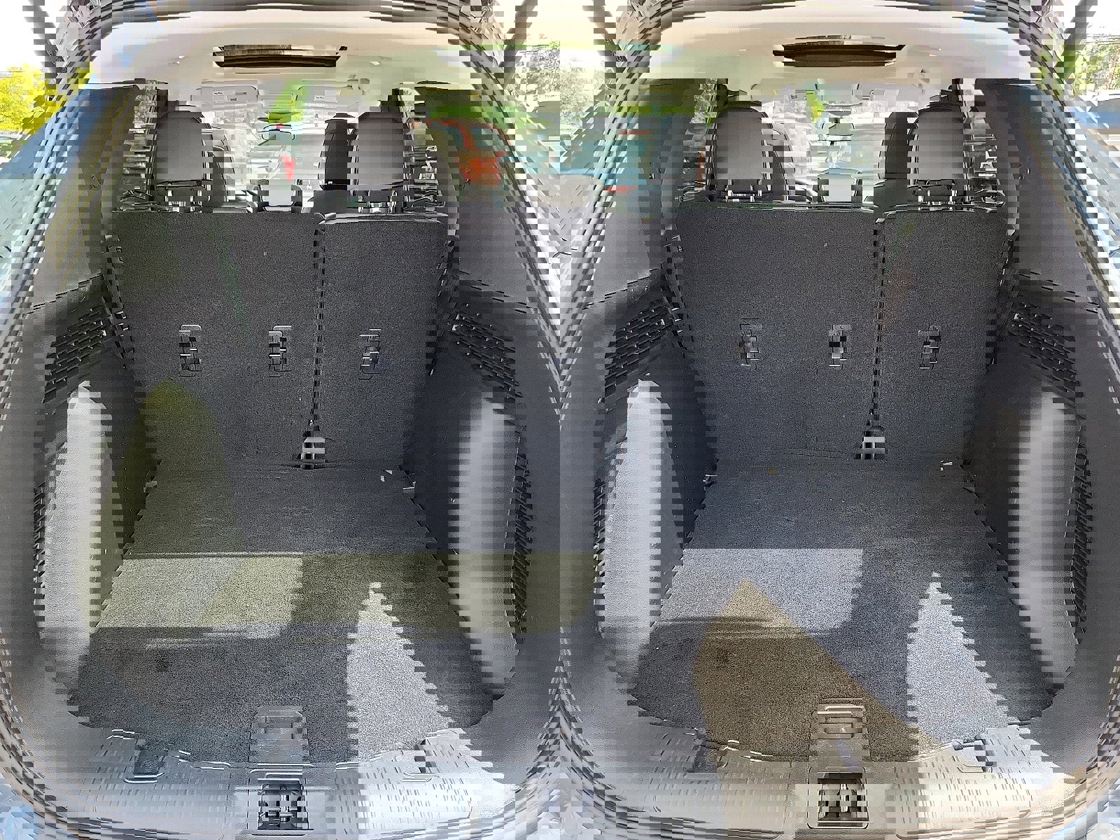 Certified 2025 Ford Escape SE image 29