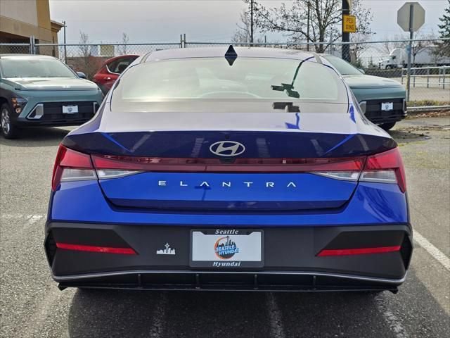 New 2026 Hyundai Elantra SE FWD image 6