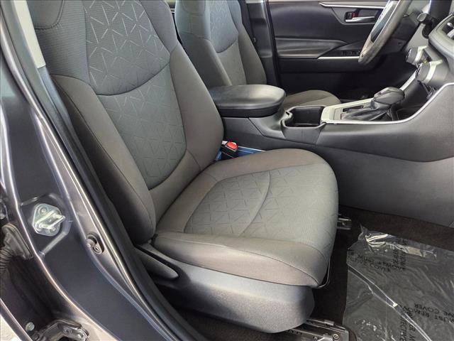 Used 2022 Toyota RAV4 XLE image 20