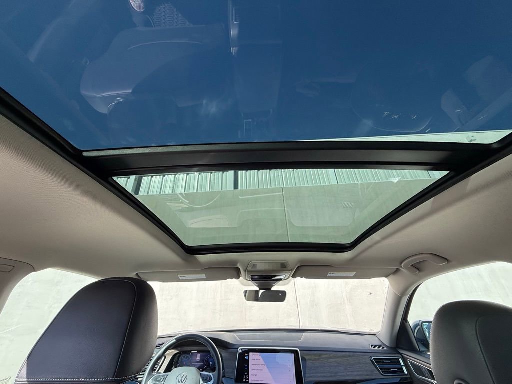 Certified 2025 Volkswagen Atlas SEL image 10