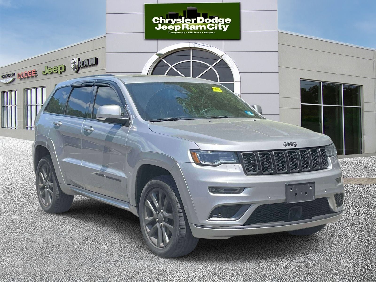 Used 2018 Jeep Grand Cherokee High Altitude AWD/4WD image 4