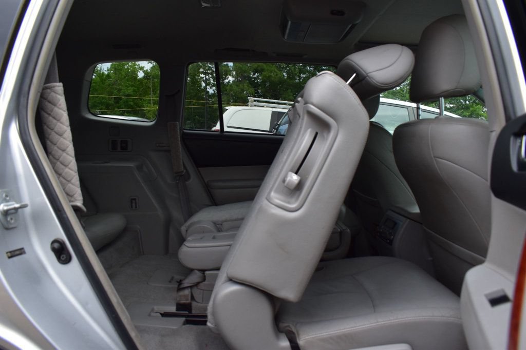 Used 2008 Toyota Highlander Limited AWD/4WD image 26
