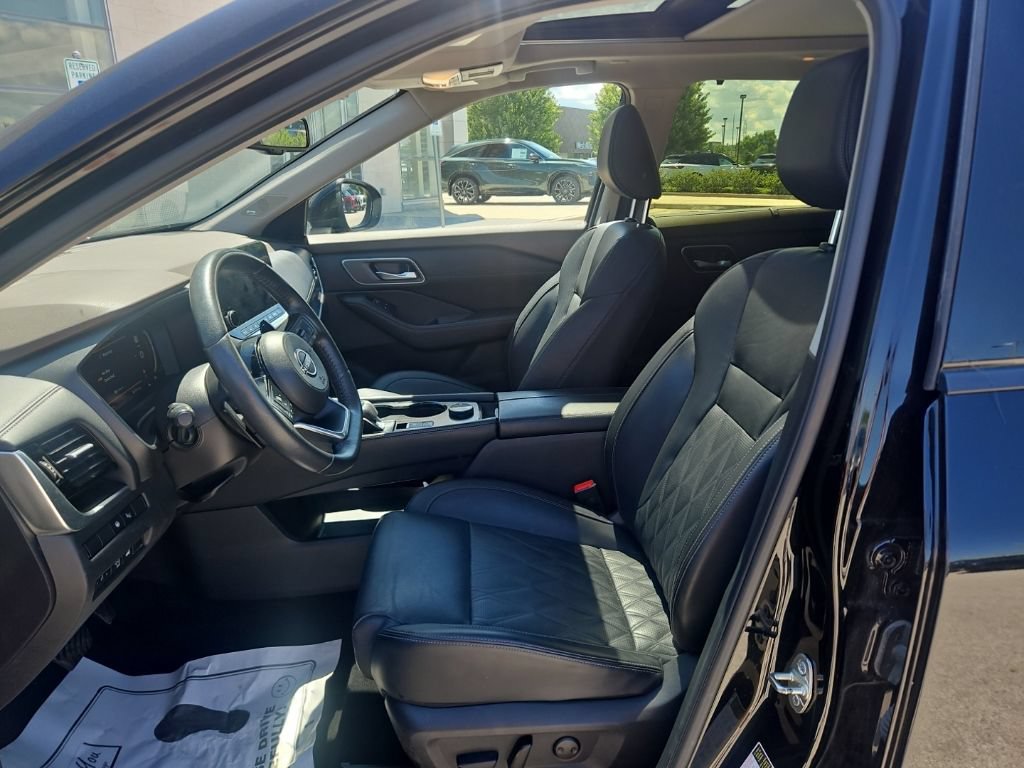 Used 2023 Nissan Rogue Platinum AWD/4WD image 10