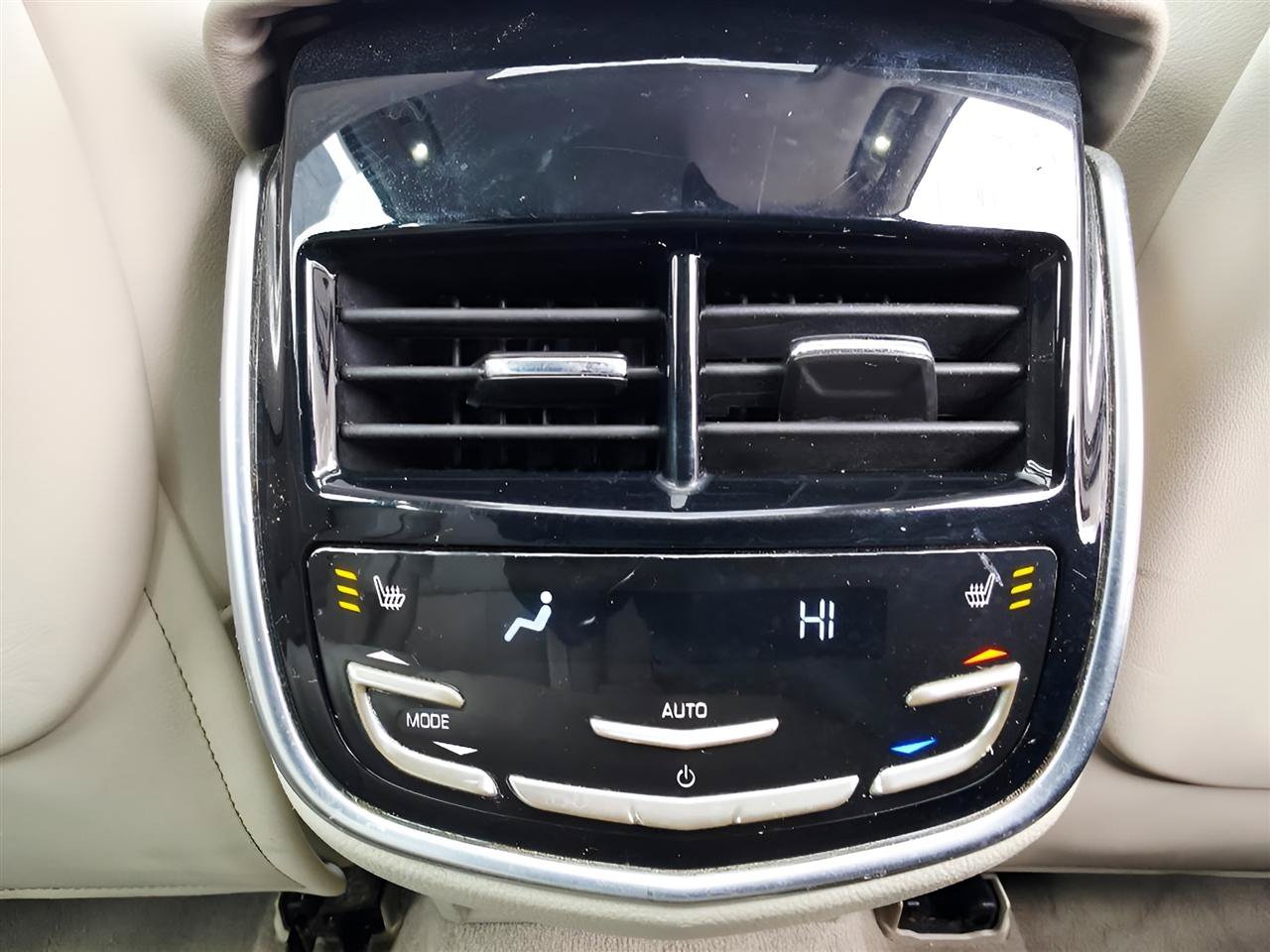 Used 2015 Cadillac XTS Premium AWD/4WD image 21
