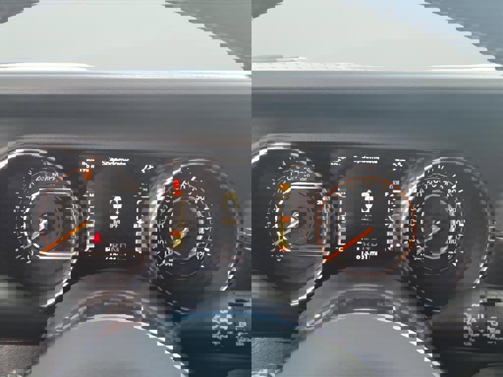 Used 2018 Jeep Wrangler Unlimited Sahara image 15