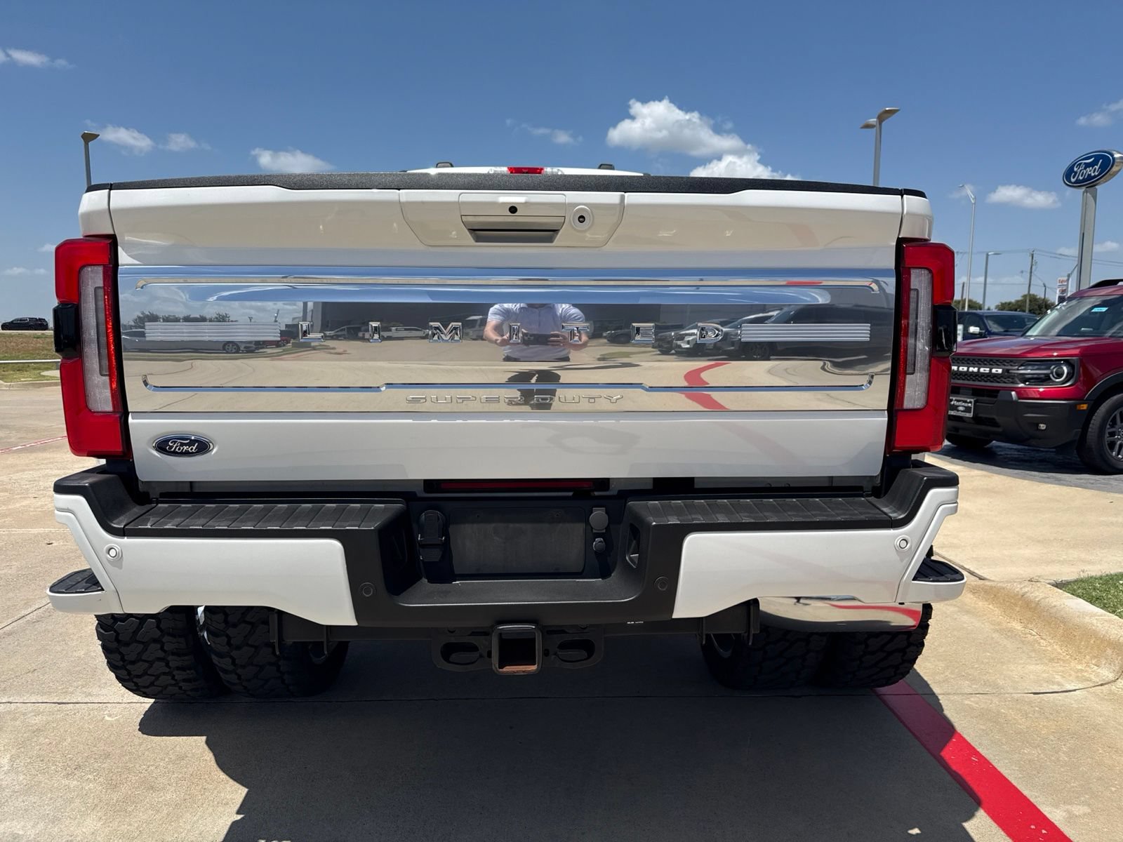 Used 2024 Ford F450 Limited w/ FX4 Off-Road Package AWD/4WD image 24