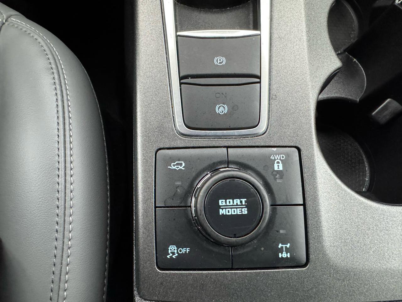 Used 2025 Ford Bronco Sport Badlands image 24