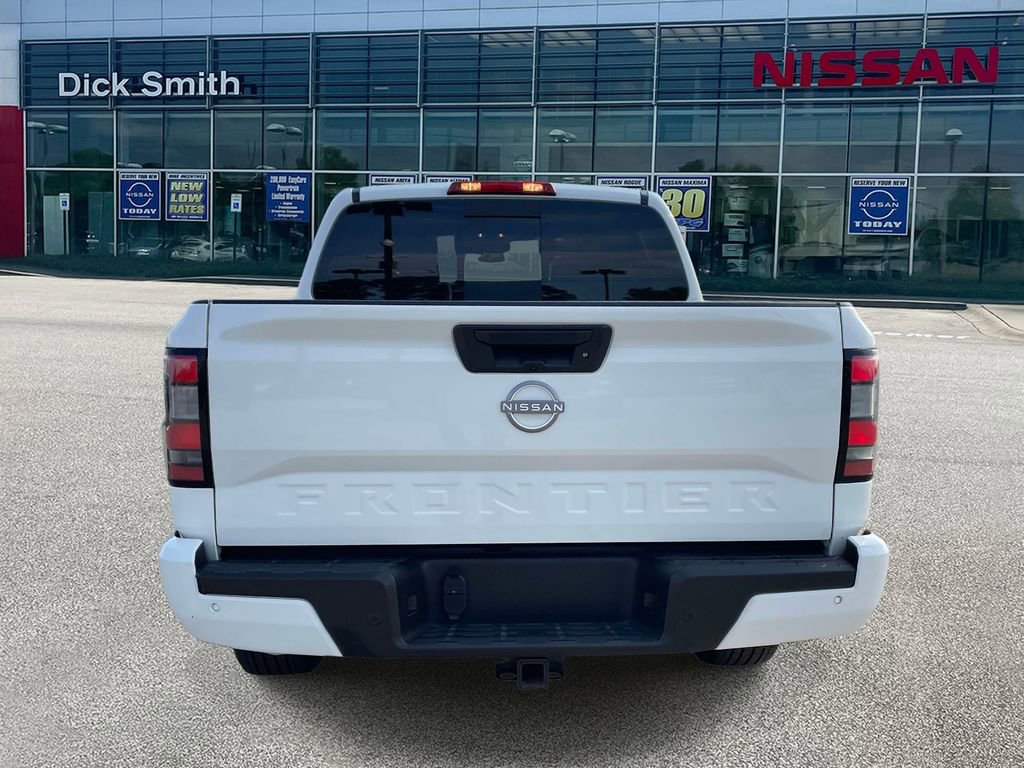 Used 2025 Nissan Frontier SV w/ SV Convenience Package image 5