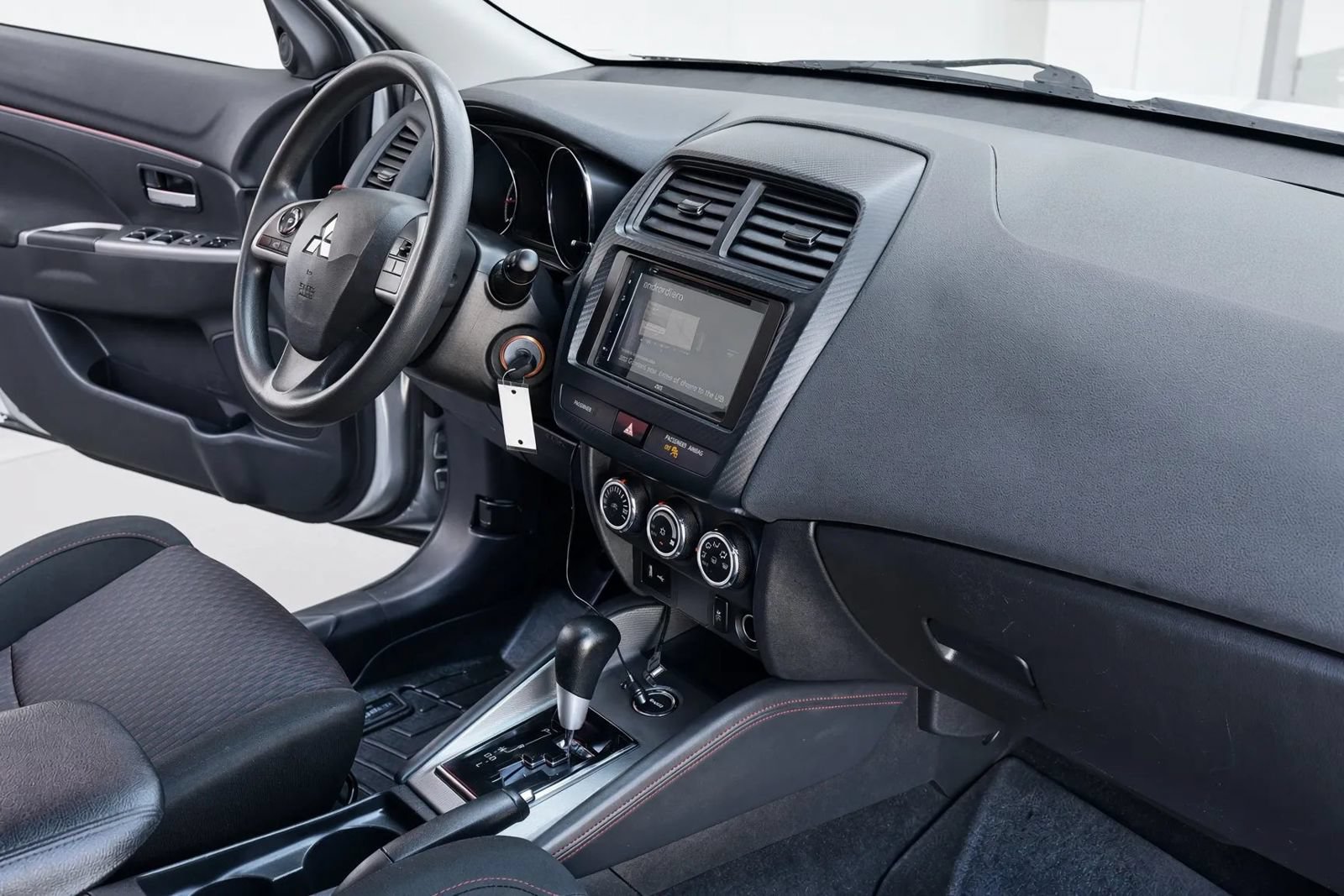 Used 2019 Mitsubishi Outlander Sport ES AWD/4WD image 17