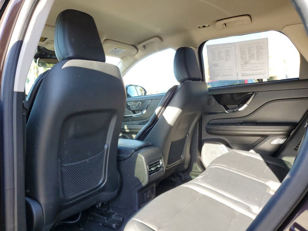 Used 2023 Lincoln Corsair FWD image 10